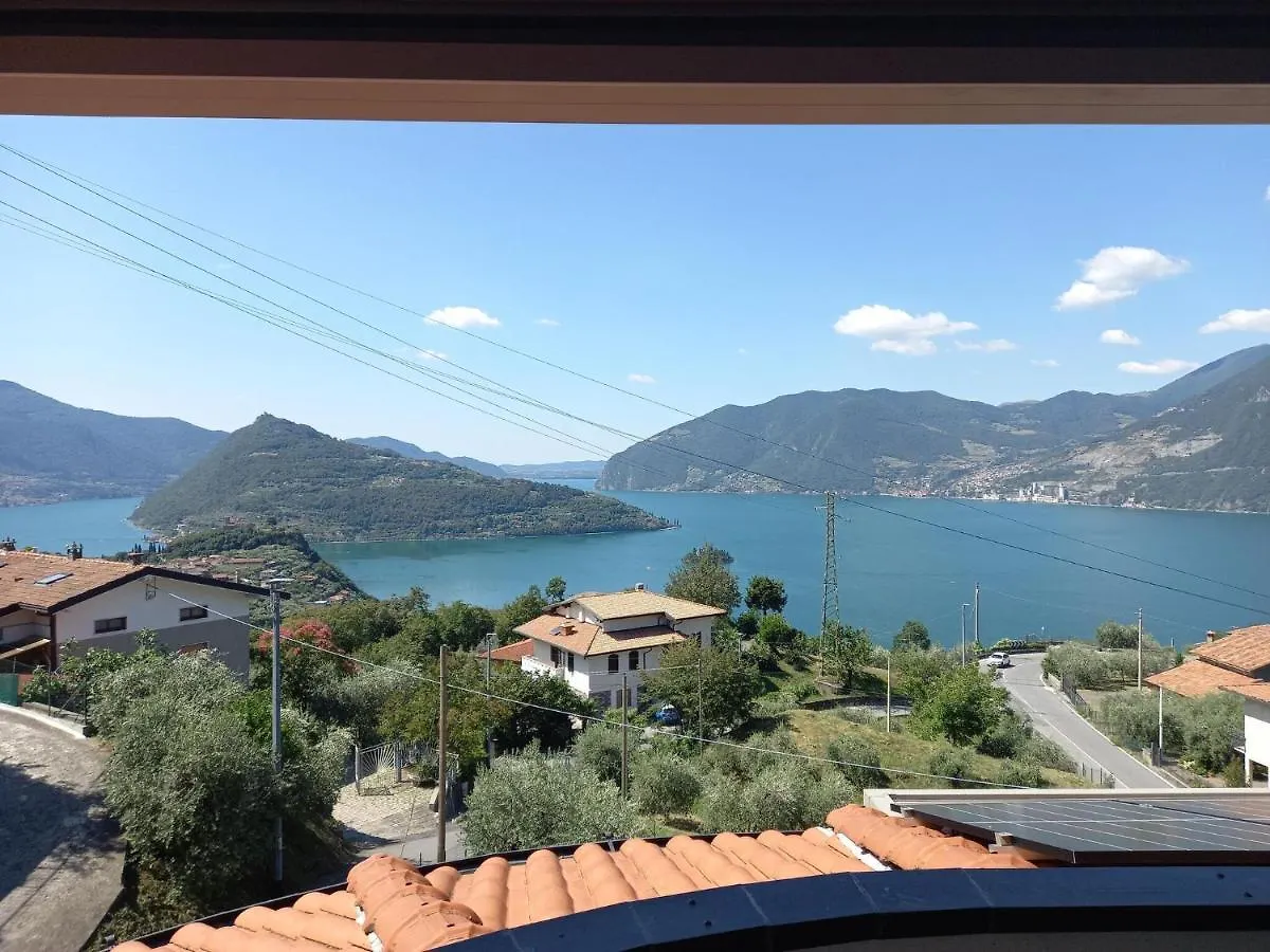 Belvilla By Oyo Bellavista Marone 0*,  Italie